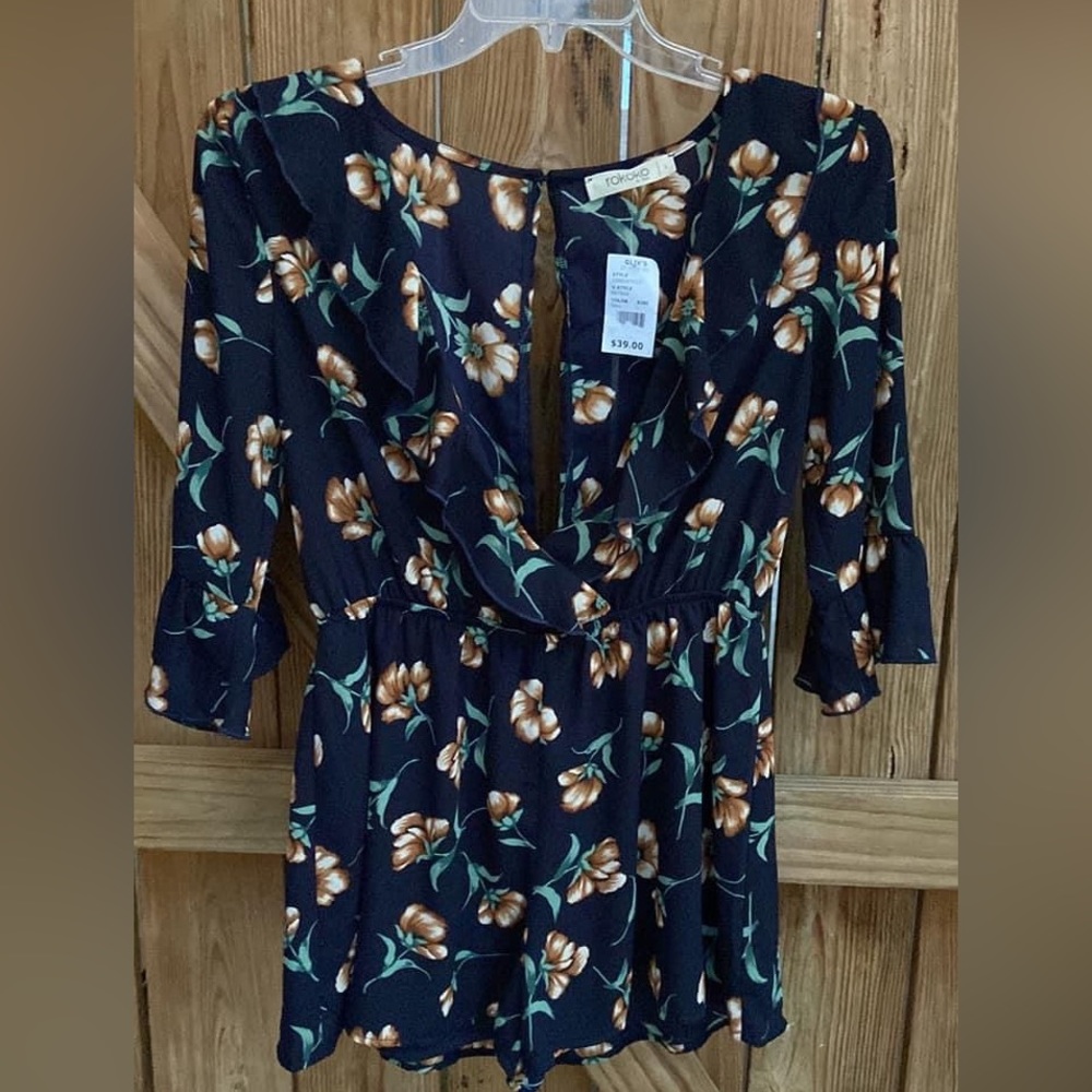 Womens size large (runs small) new with tags